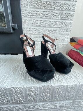 L’Autre Chose Black Furry Platform Heels Women's